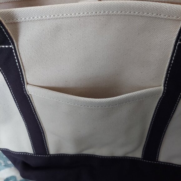 Land's End Canvas Tote Like New - Picture 5 of 10